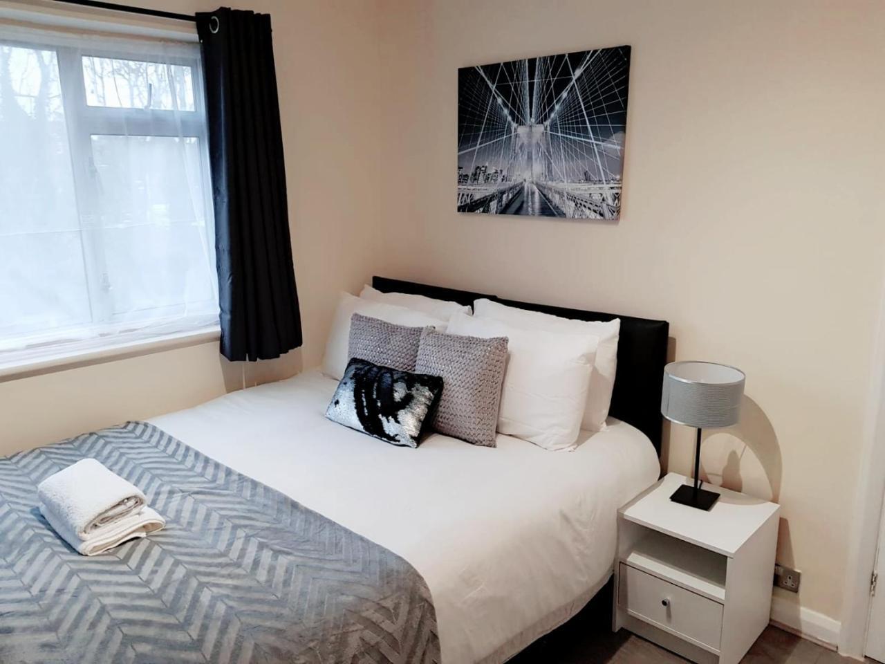 โคกี้ เฮาส์ Bed & Breakfast ลอนดอน ภายนอก รูปภาพ