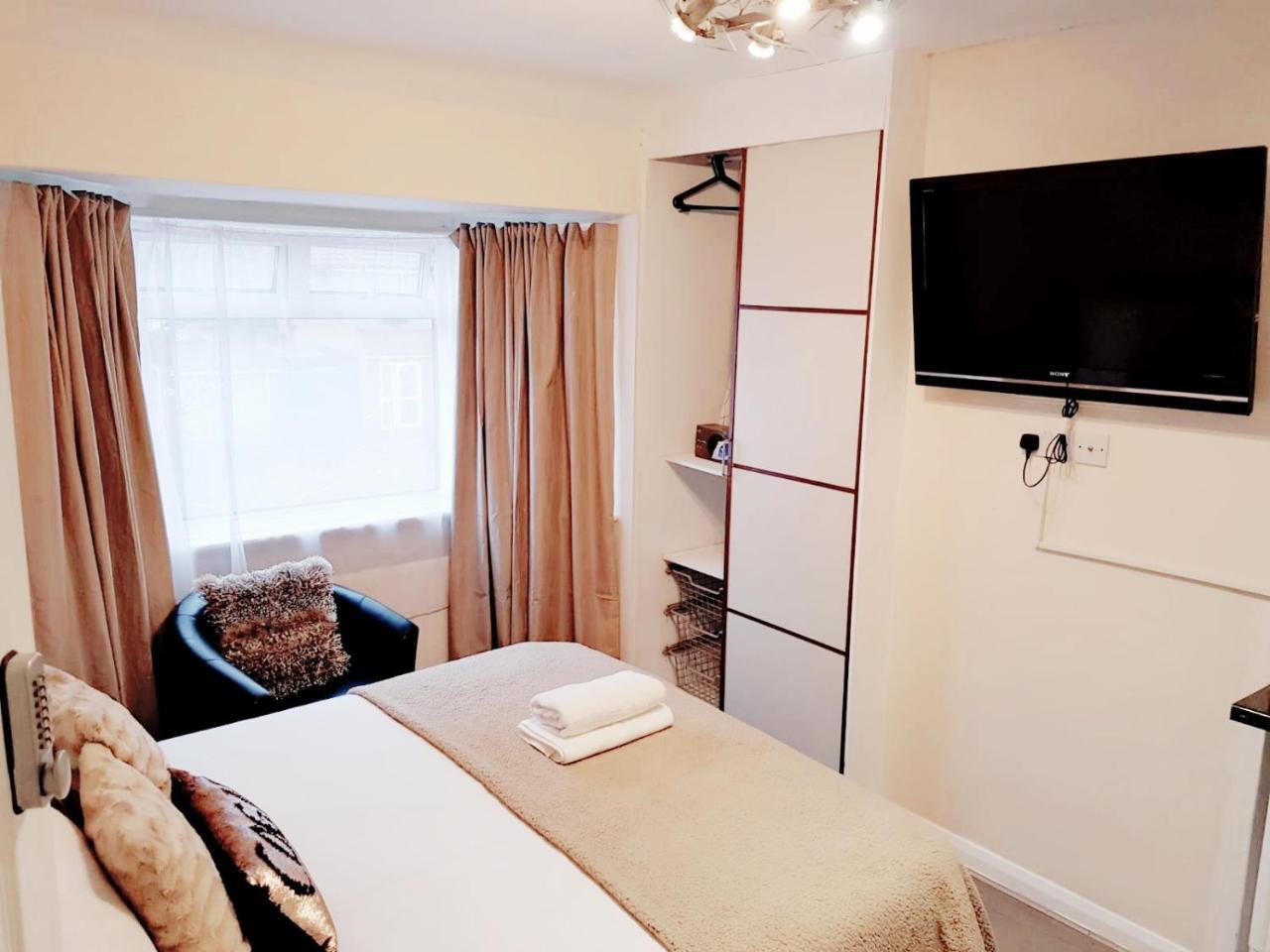 โคกี้ เฮาส์ Bed & Breakfast ลอนดอน ภายนอก รูปภาพ