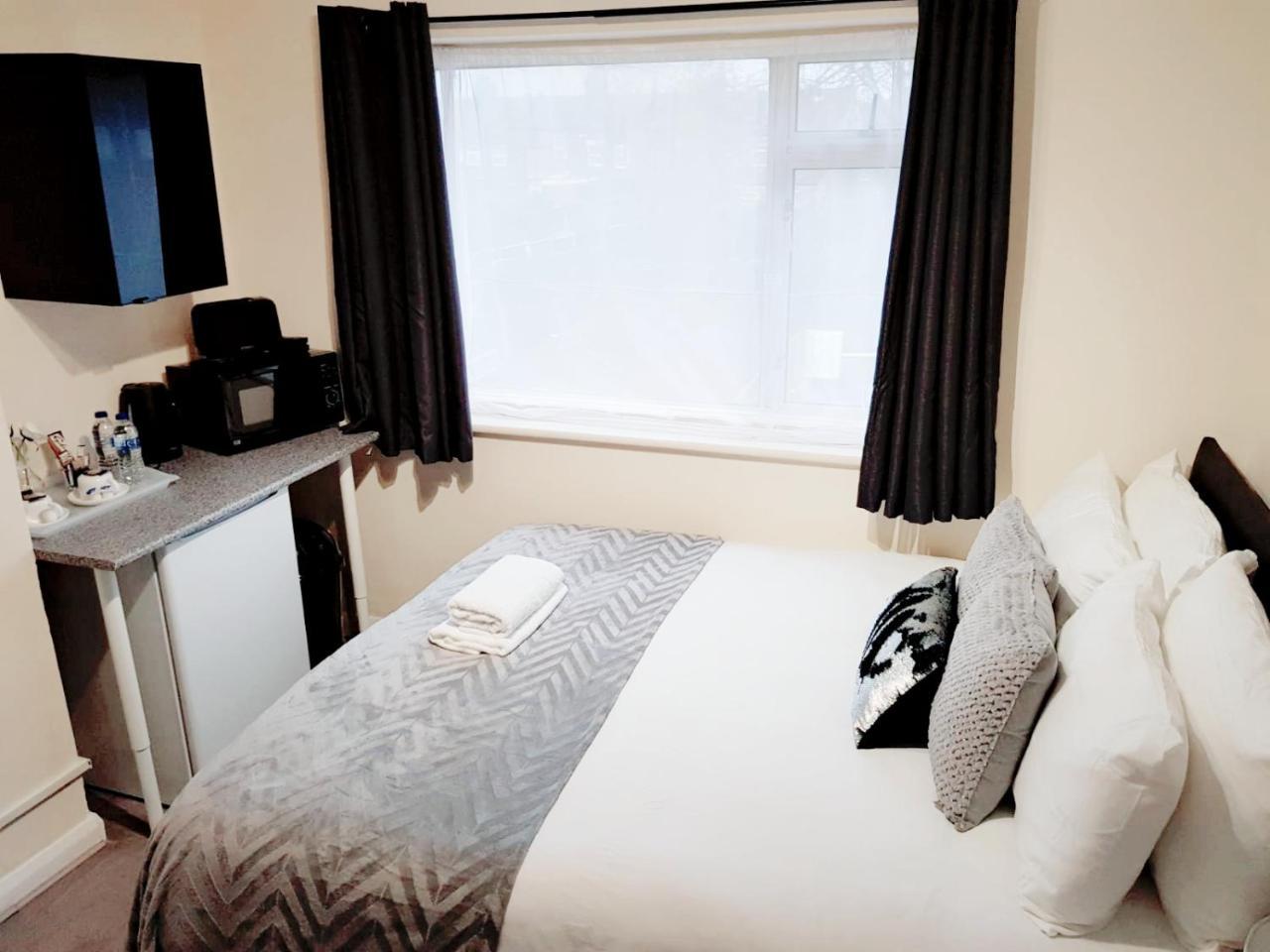 โคกี้ เฮาส์ Bed & Breakfast ลอนดอน ภายนอก รูปภาพ