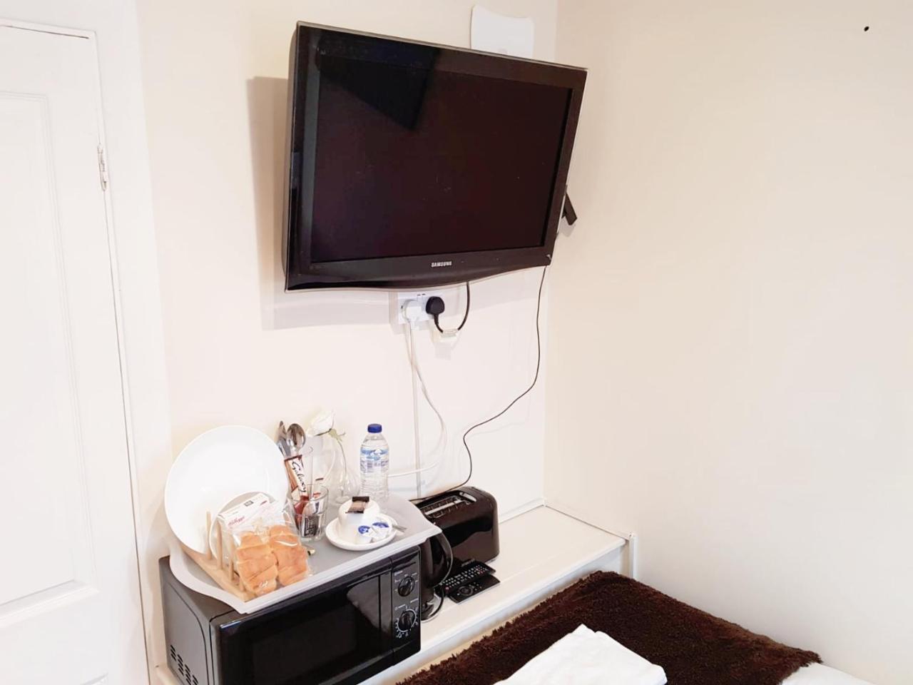 โคกี้ เฮาส์ Bed & Breakfast ลอนดอน ภายนอก รูปภาพ