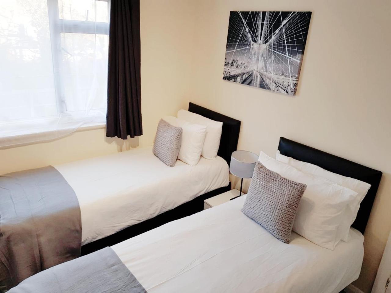 โคกี้ เฮาส์ Bed & Breakfast ลอนดอน ภายนอก รูปภาพ